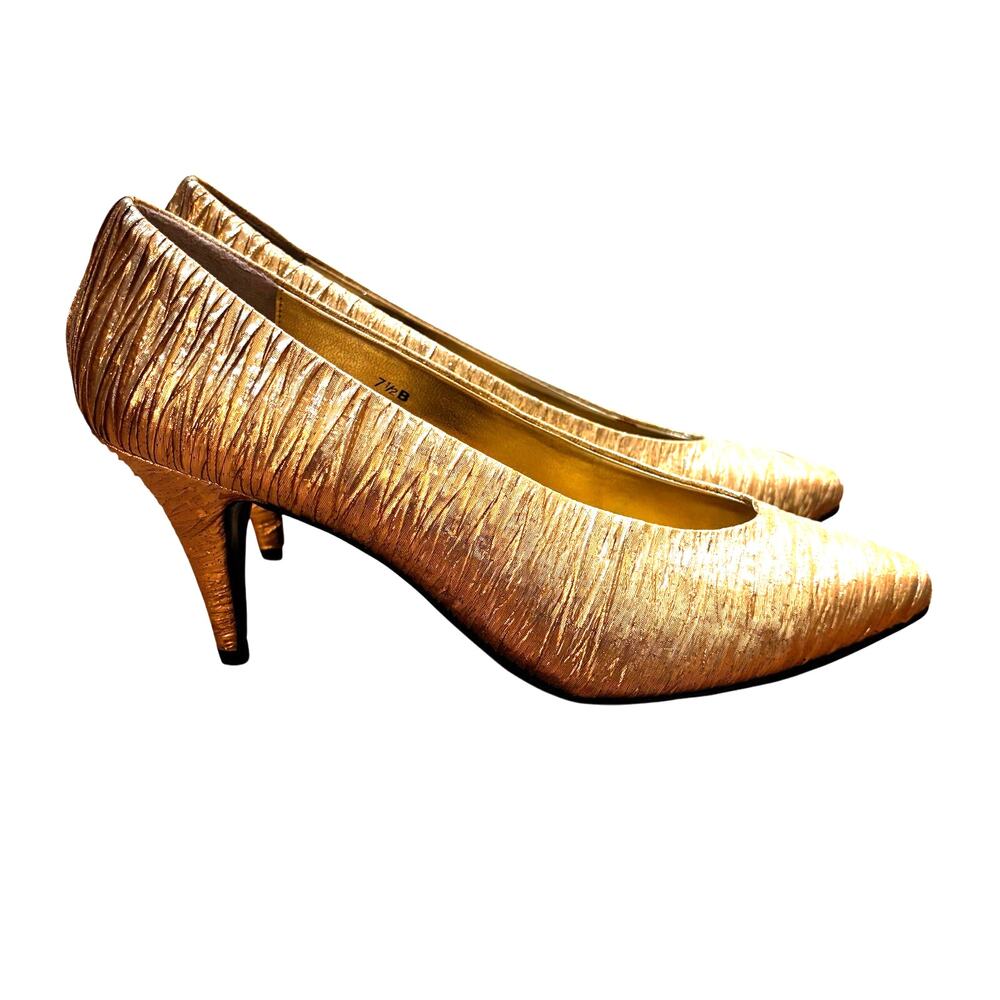 Vintage gold metallic pumps US 7.5M high heels textured dressy shoes 1970s